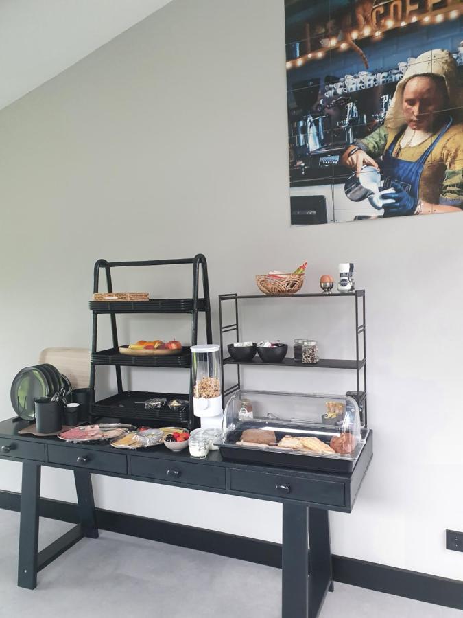 Hippe Schuur Bed & Breakfast Tytsjerk Exterior photo