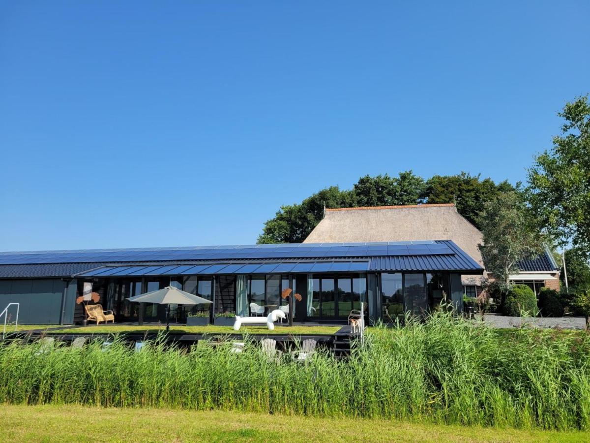 Hippe Schuur Bed & Breakfast Tytsjerk Exterior photo