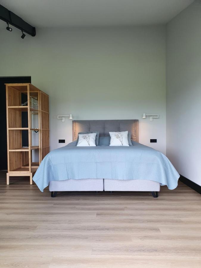 Hippe Schuur Bed & Breakfast Tytsjerk Exterior photo